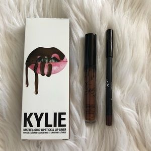 Kylie lip kit - true brown k